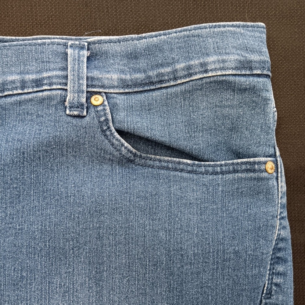 Gloria Vanderbilt Amanda Classic Tapered Jeans Womens 20W Short Medium Wash Blue - Picture 11 of 15